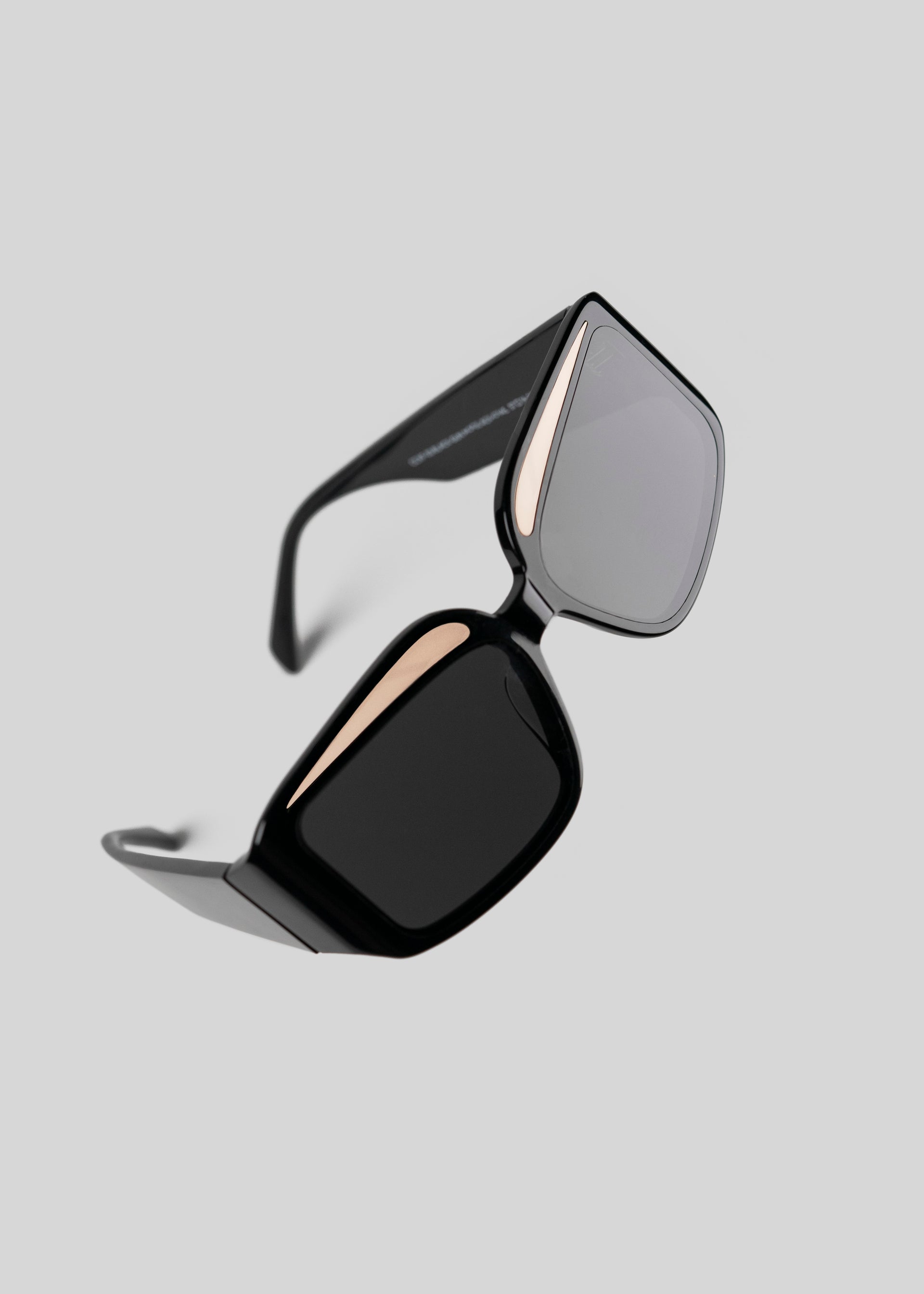 Fakoshima x ChernimCherno "Eyebrow" Sunglasses (Black–Gold)