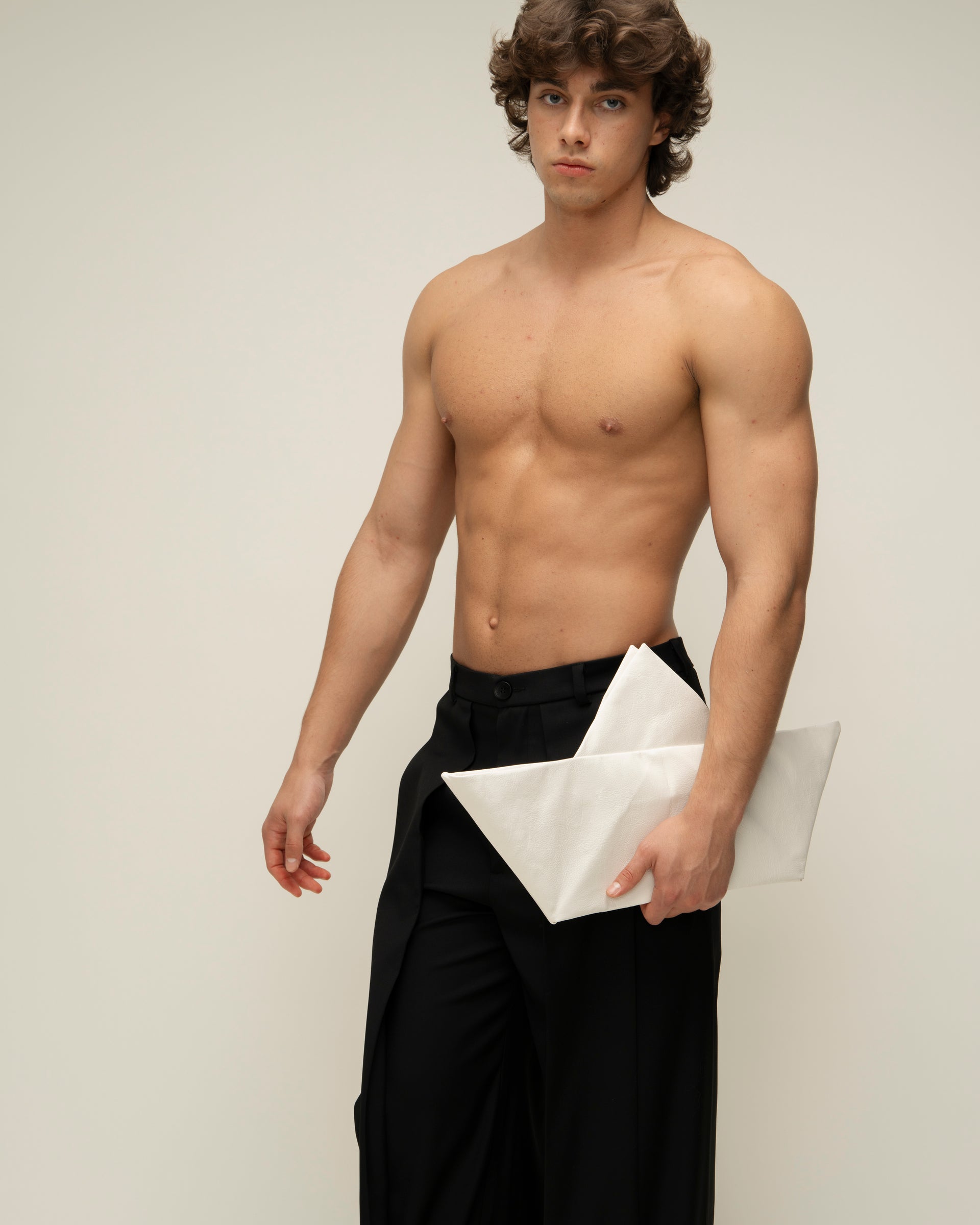 "Odyssey" White Clutch