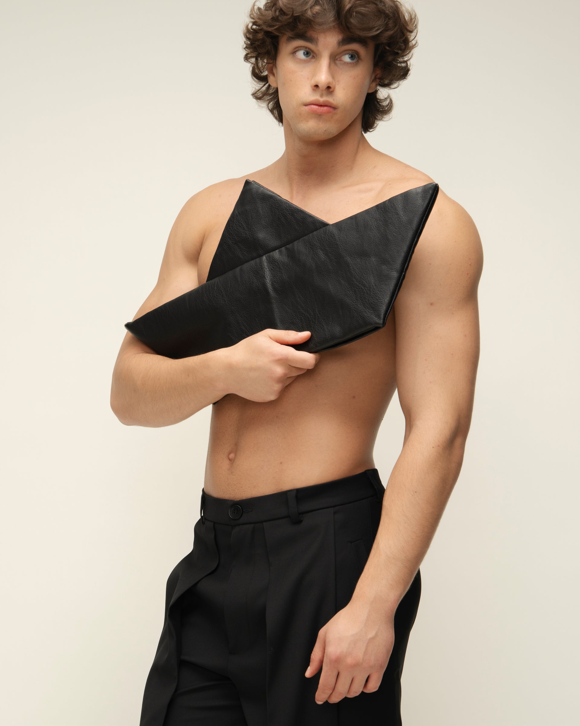 "Odyssey" Black Clutch