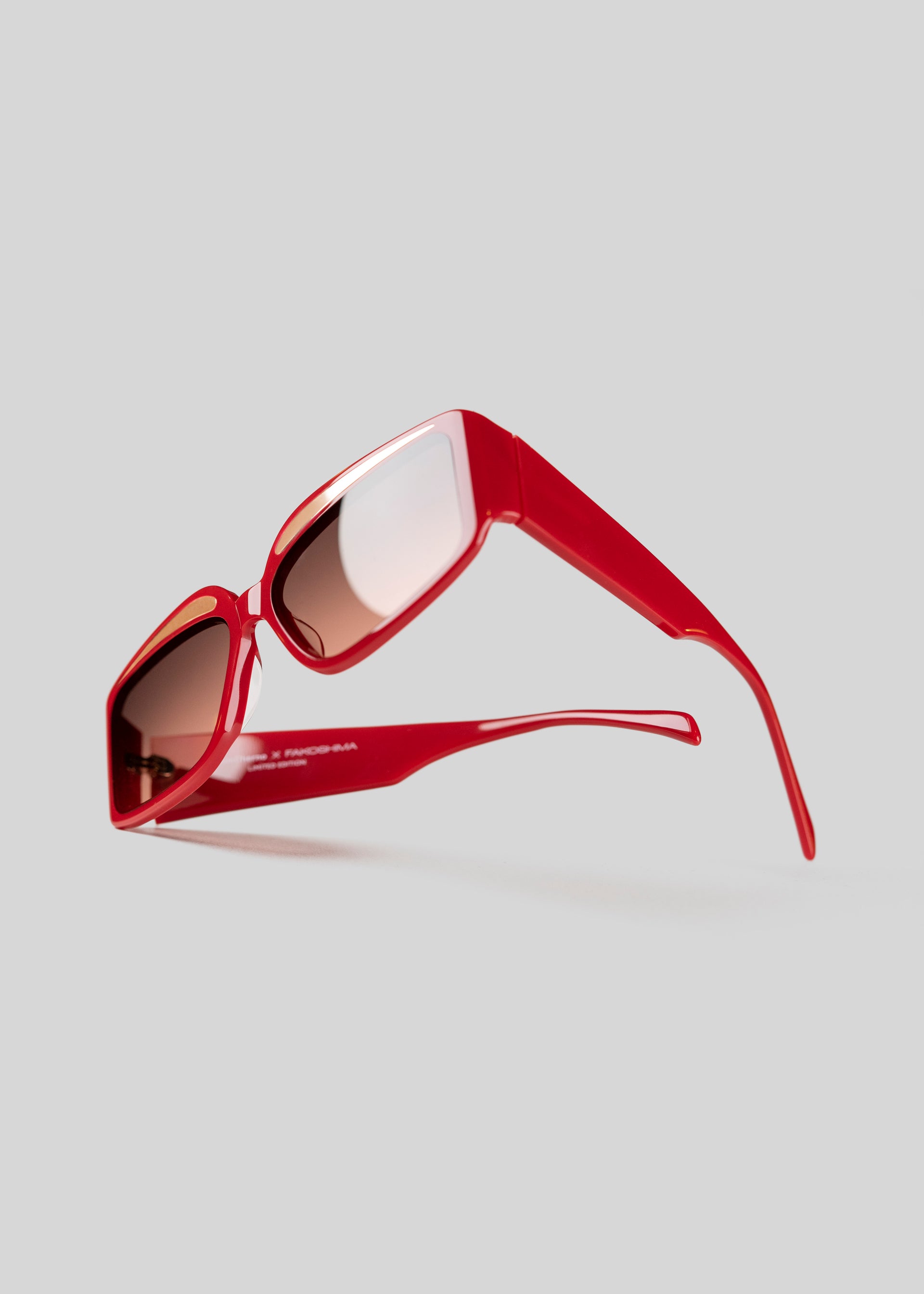 Fakoshima x ChernimCherno "Eyebrow" Sunglasses (Bloody–Gold)