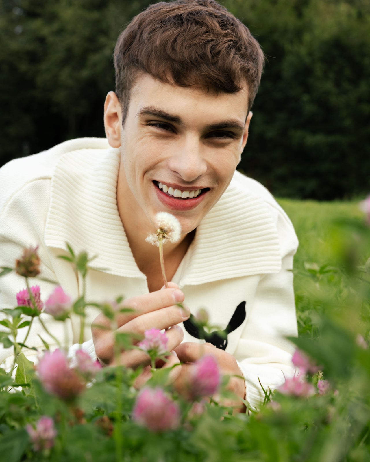 "Comfort Plus" White Sweater with Logo
