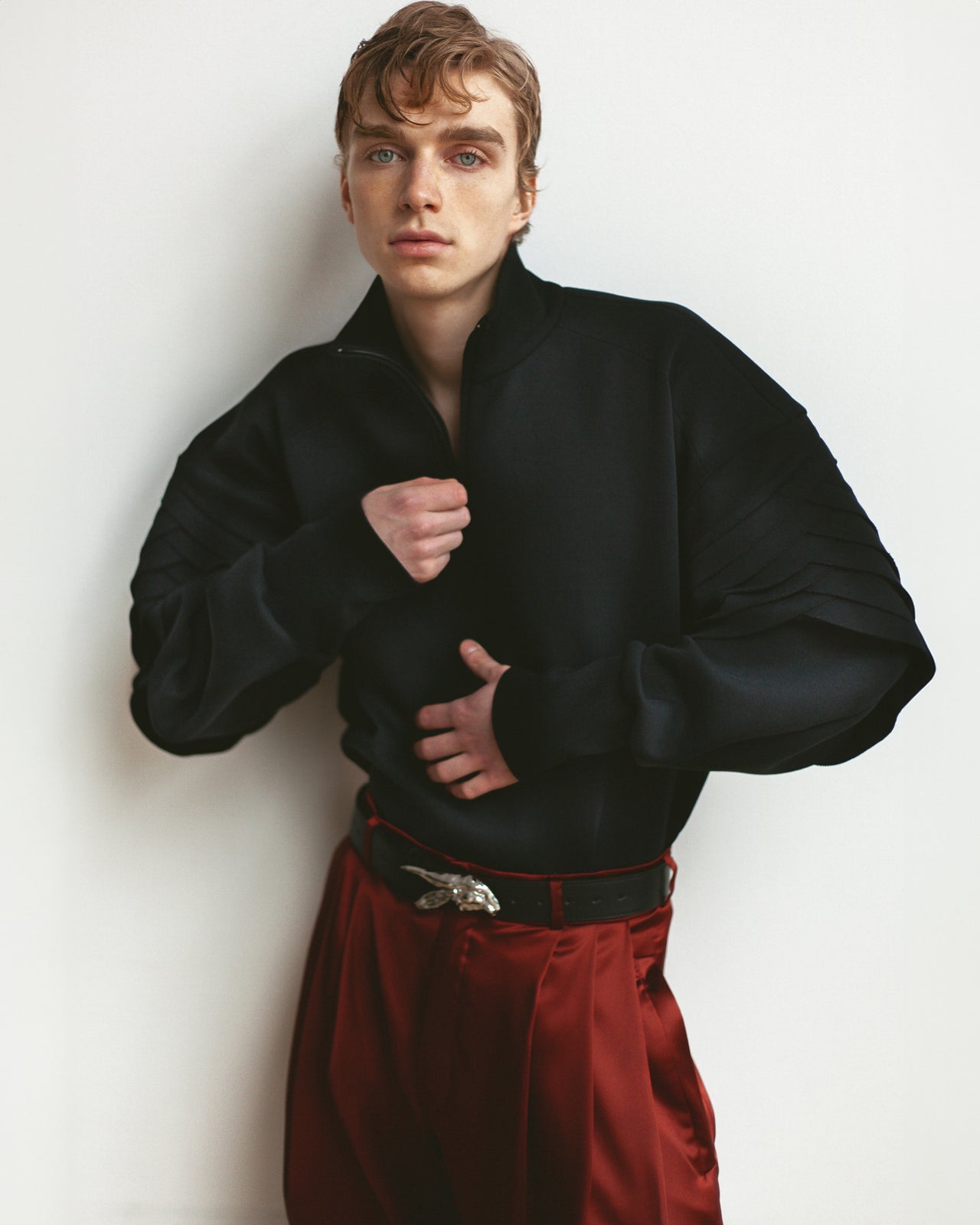"Cascade" Black Sweatshirt