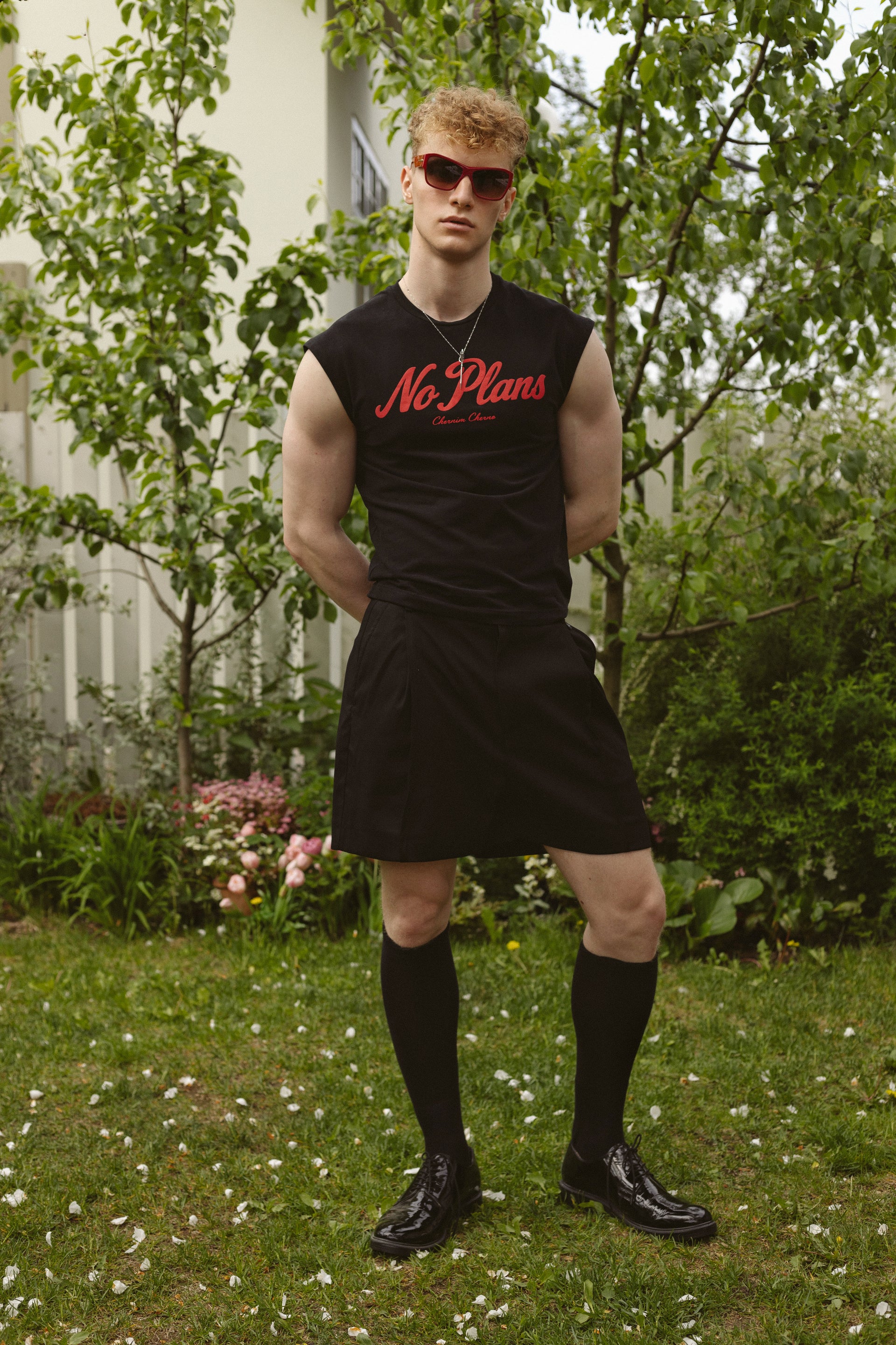 "No plans" Black Sleeveless Tank Top