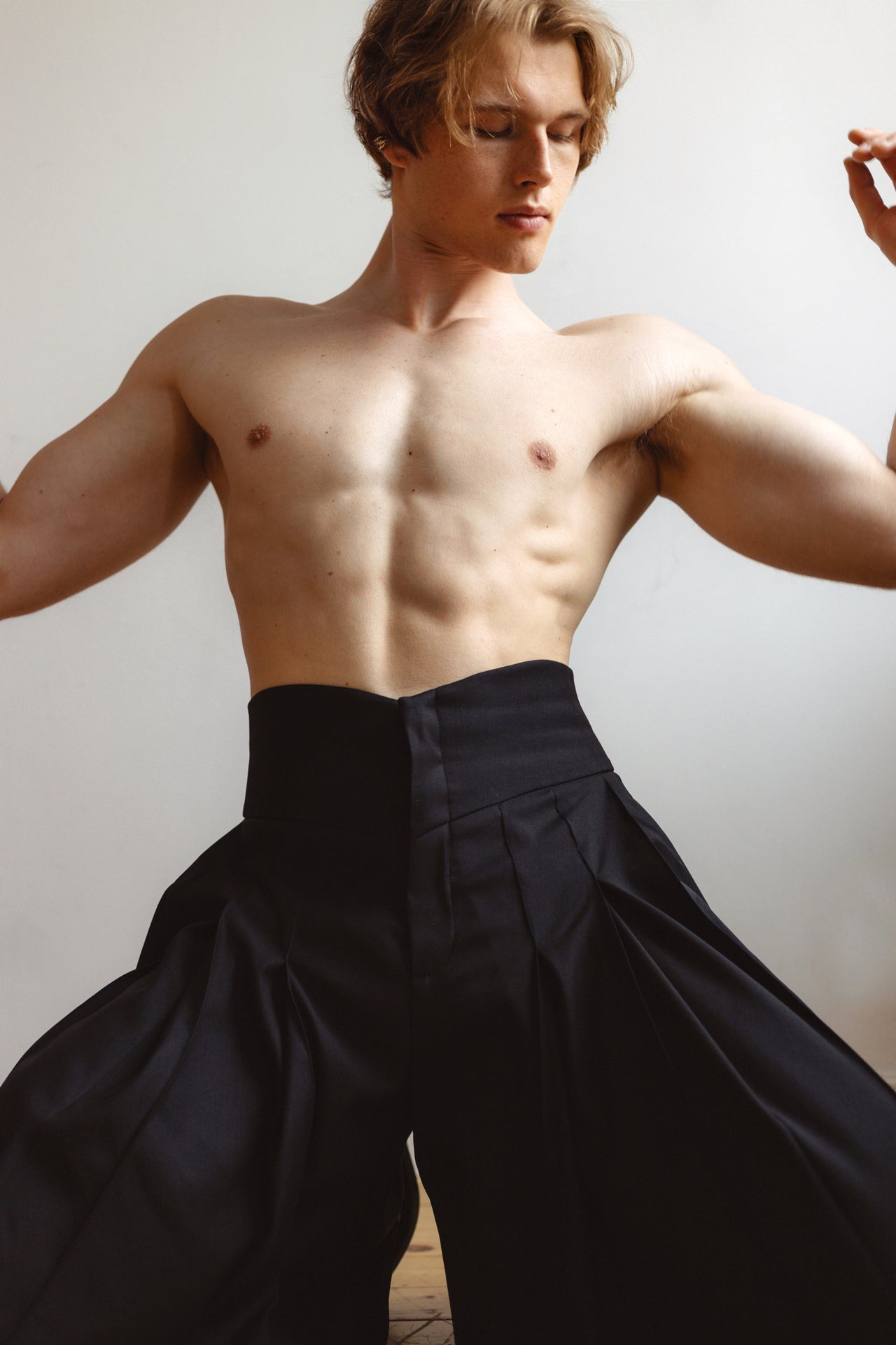 "Flared" Black Shorts